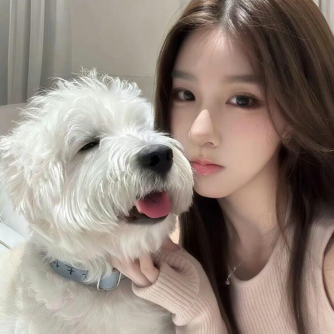 WeChat  ins小众女头｜氛围感女生头像𝐒𝐇𝐀𝐑𝐄🌿 