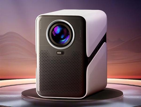 雷神推出了一款小雷P1投影仪新品，首发价格为999元。

这款投影机的分辨率为1