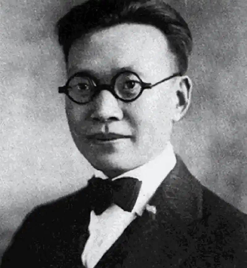 1946年，42岁林徽因病重，49岁金岳霖知道后，连夜从重庆赶到昆明，两人在私人