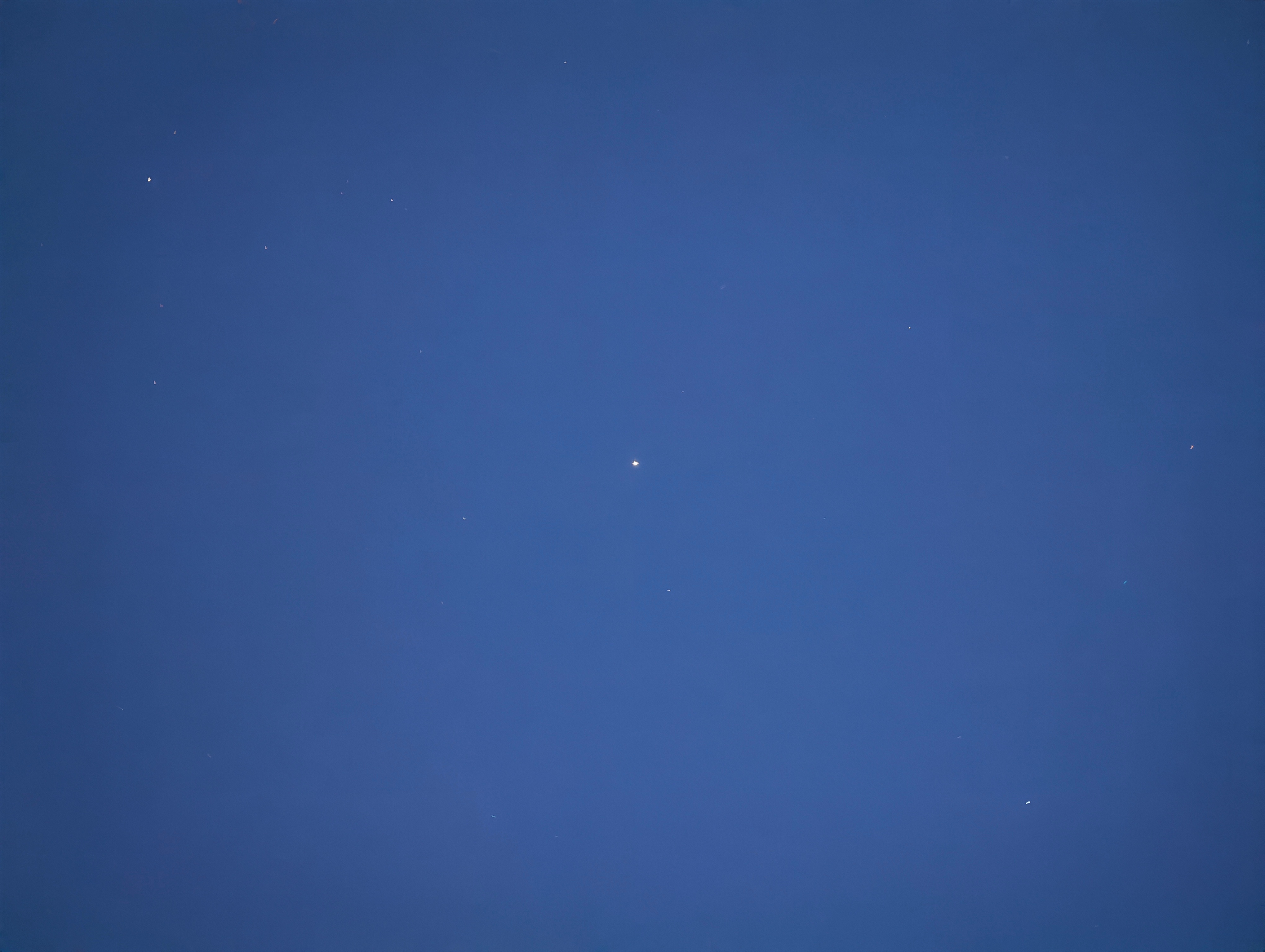 前几天在敦煌拍的，光污染少，随手拍都能看到星星，还想再去