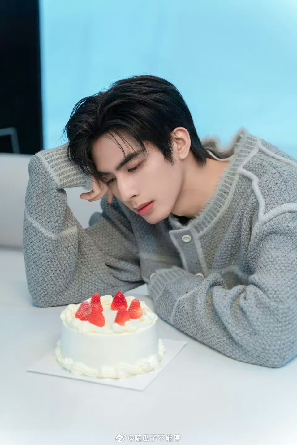 宋威龙27岁生日快乐！