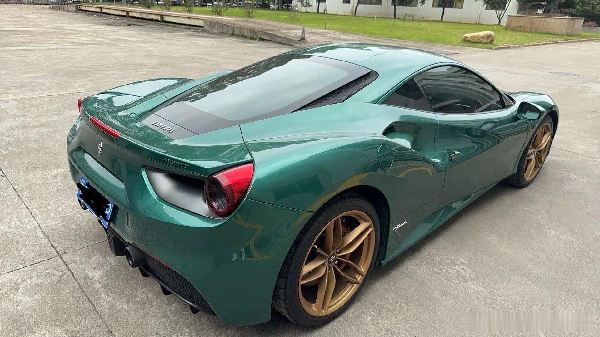 法拉利488GTB Tailor made，选配100，真好看。 ​​​