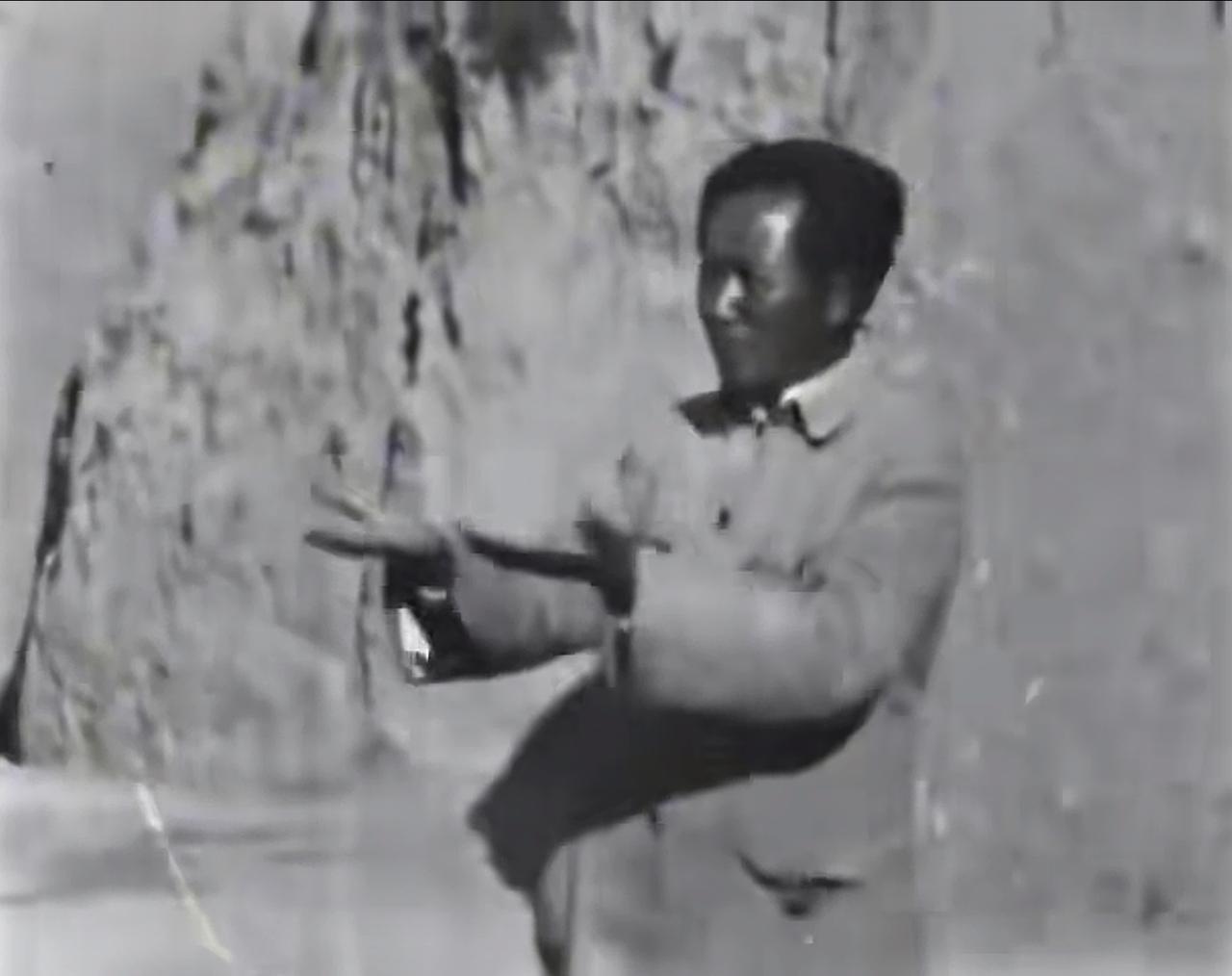 共产党人，就是要成为一个个：高尚的人，纯粹的人，脱离了低级趣味的人！
“世界上怕