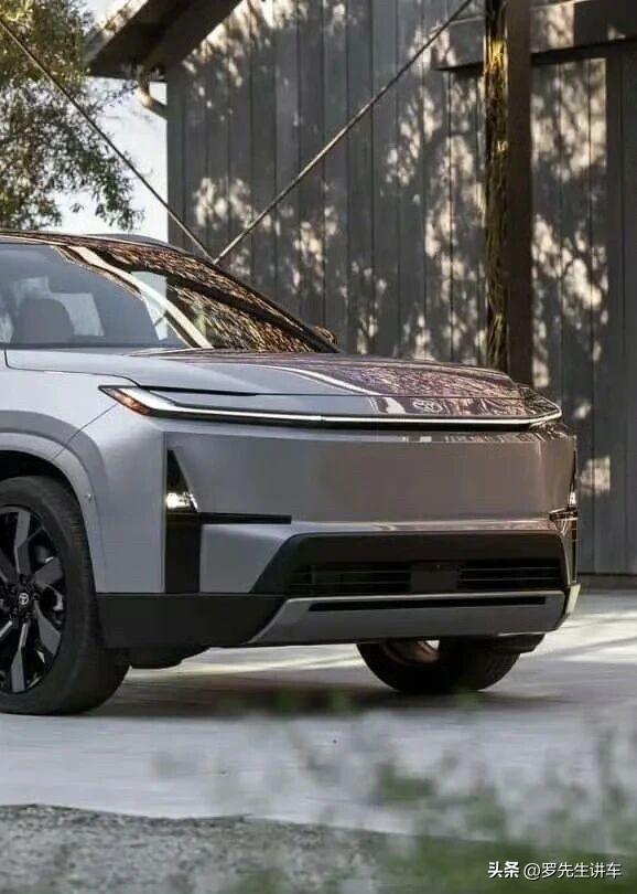 纯电汉兰达已不再是HIGHLANDER，似是全新车型