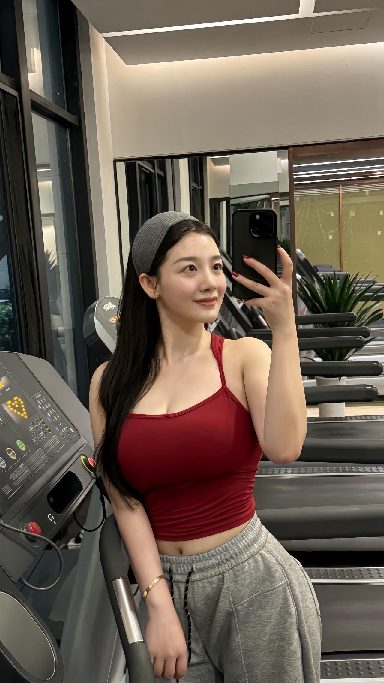 合集 健身拍照两不误 健身女孩 健身白羊座