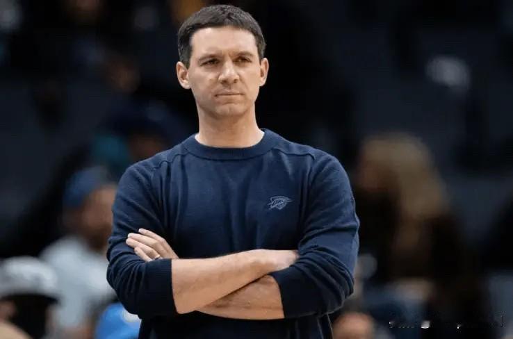 NBA常规赛圣诞大战，雷霆主场迎战马刺的比赛已经结束，最终雷霆以102-117不