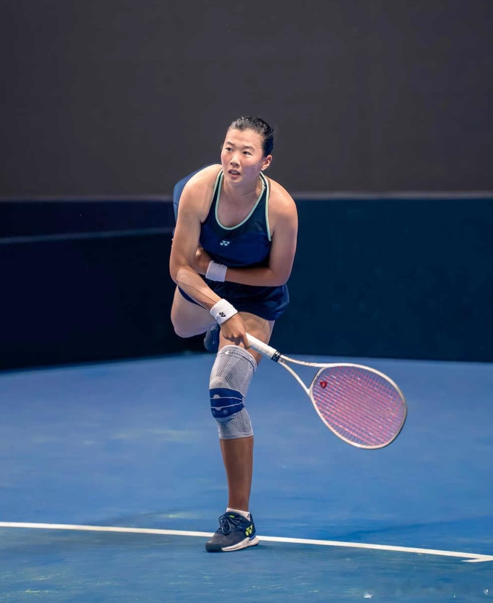 ITF女子 🇨🇳泸州W35女单首轮🇨🇳刘方舟6-3/6-3 🇨🇳逯佳