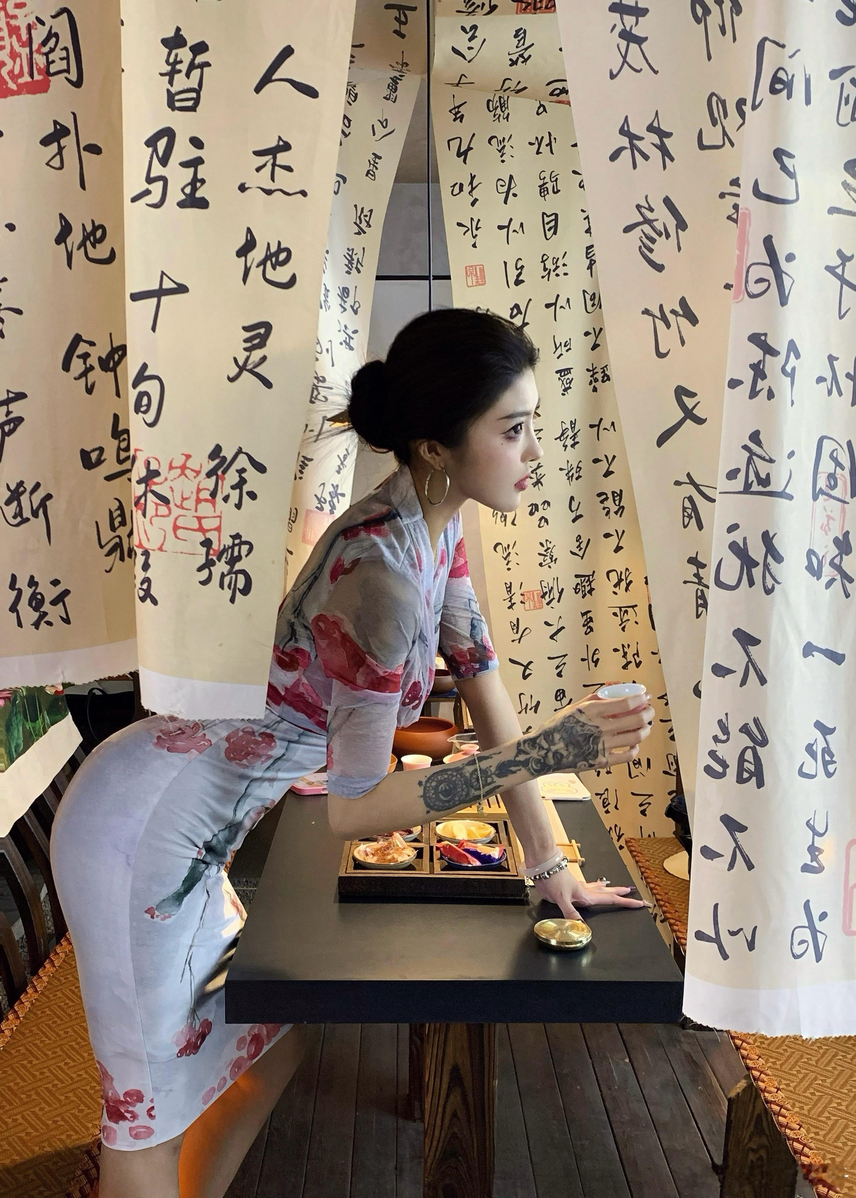 流水不争先 争的是滔滔不绝 ​​​