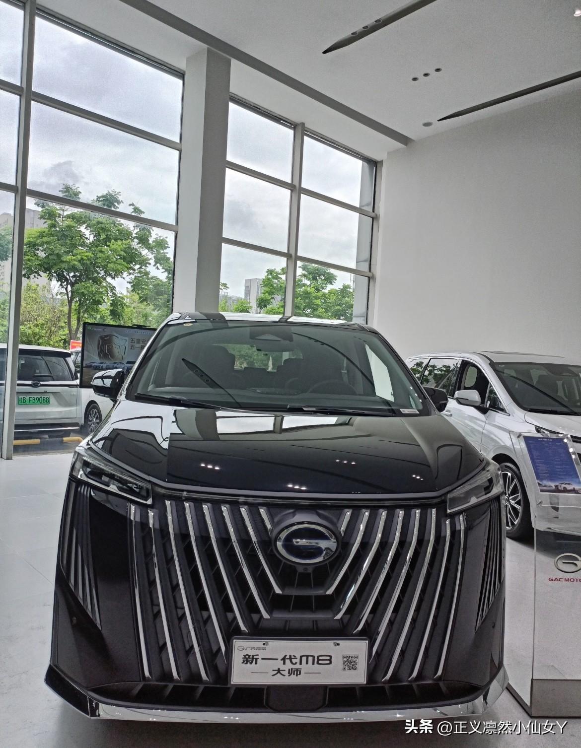 ‼️‼️众所周知，香港的老板们非常喜欢MPV；空间够大，座椅舒服，可以满足全家出