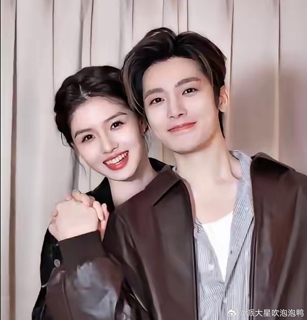 记者问侯明昊:和未成年演员合作，该怎么把握分寸?侯明昊:艾米还未成年，尺度全由我