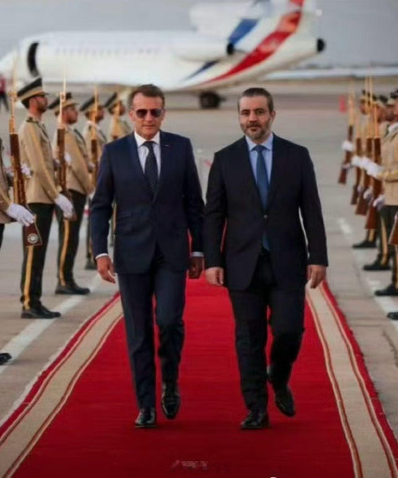 🔥🇫🇷🇸🇾法国总统访问叙利亚，成为阿萨德被推翻十九个月后，首位到实地的