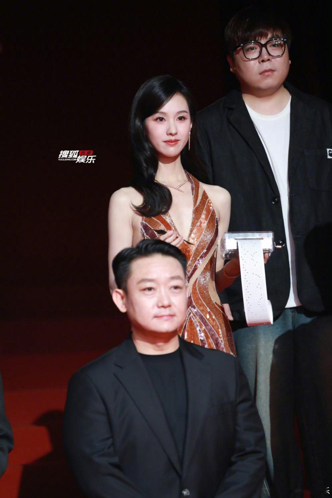 陈都灵美背完全是公主吧 