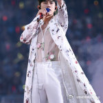 张杰常州演唱会收官文张杰想和更多朋友一起体验 张杰在常州演唱会收官时表示，希望下