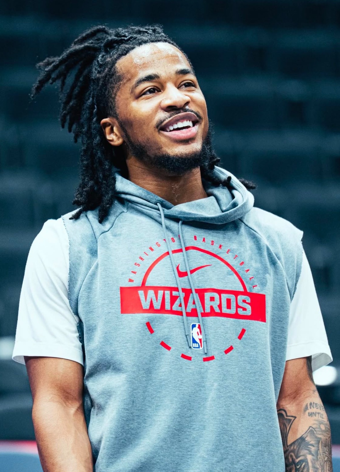 浓眉将在奇才身穿23号奇才上一位身穿23号的是迈克尔乔丹两年前你敢相信，辽宁队的