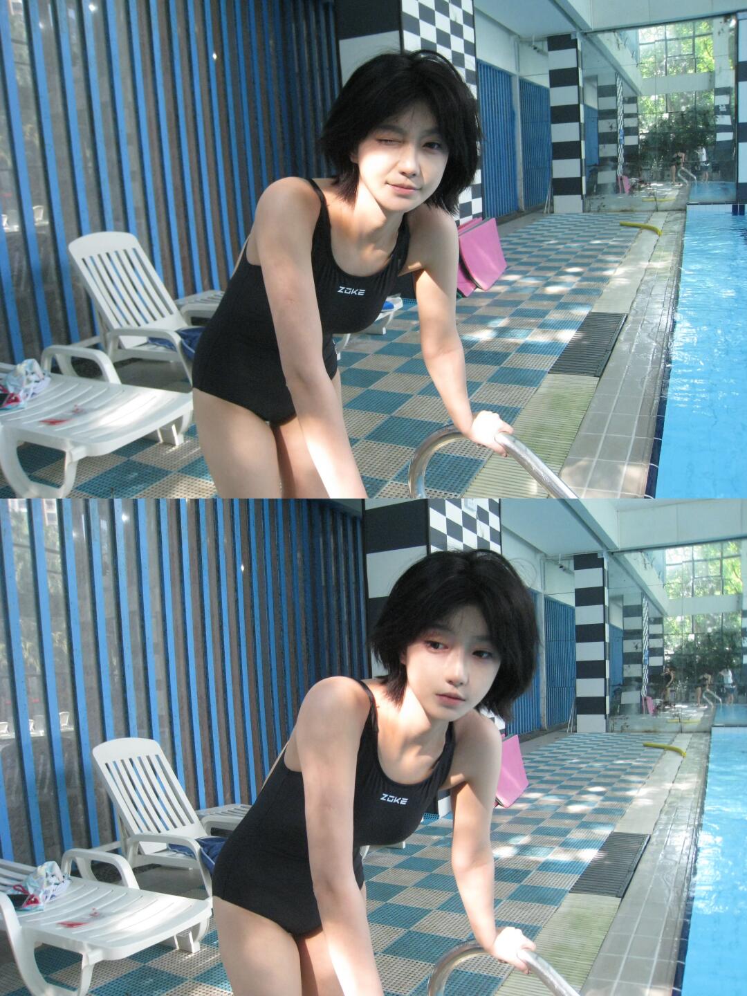 夏天泡在游泳池里