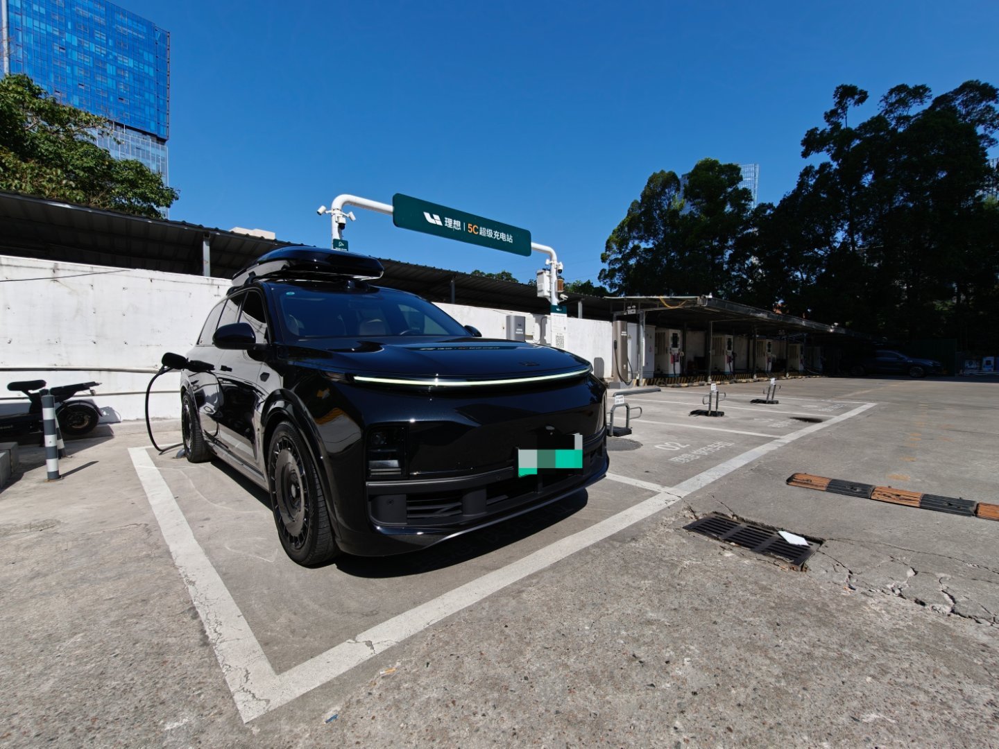 天气不错今天出来溜溜 L9家附近的 5C 没啥人过年抽奖中的电卡快过期啦过来薅个