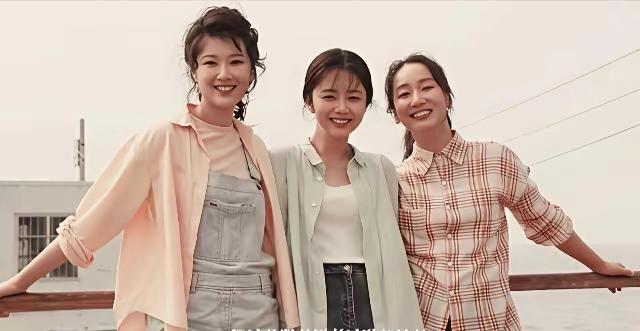 追剧《我的山与海》方婉之和李娟的所做所为，都是我们这些俗人不能理解的。
    