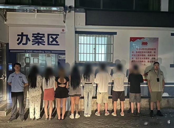 到底还是没藏住！江西赣州，一家私人影院变成“淫窝”，以数百元不等价格吸引顾客到店