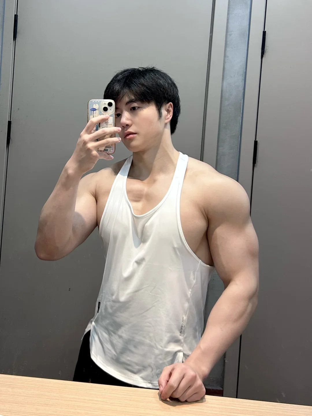 帮我选一件背心