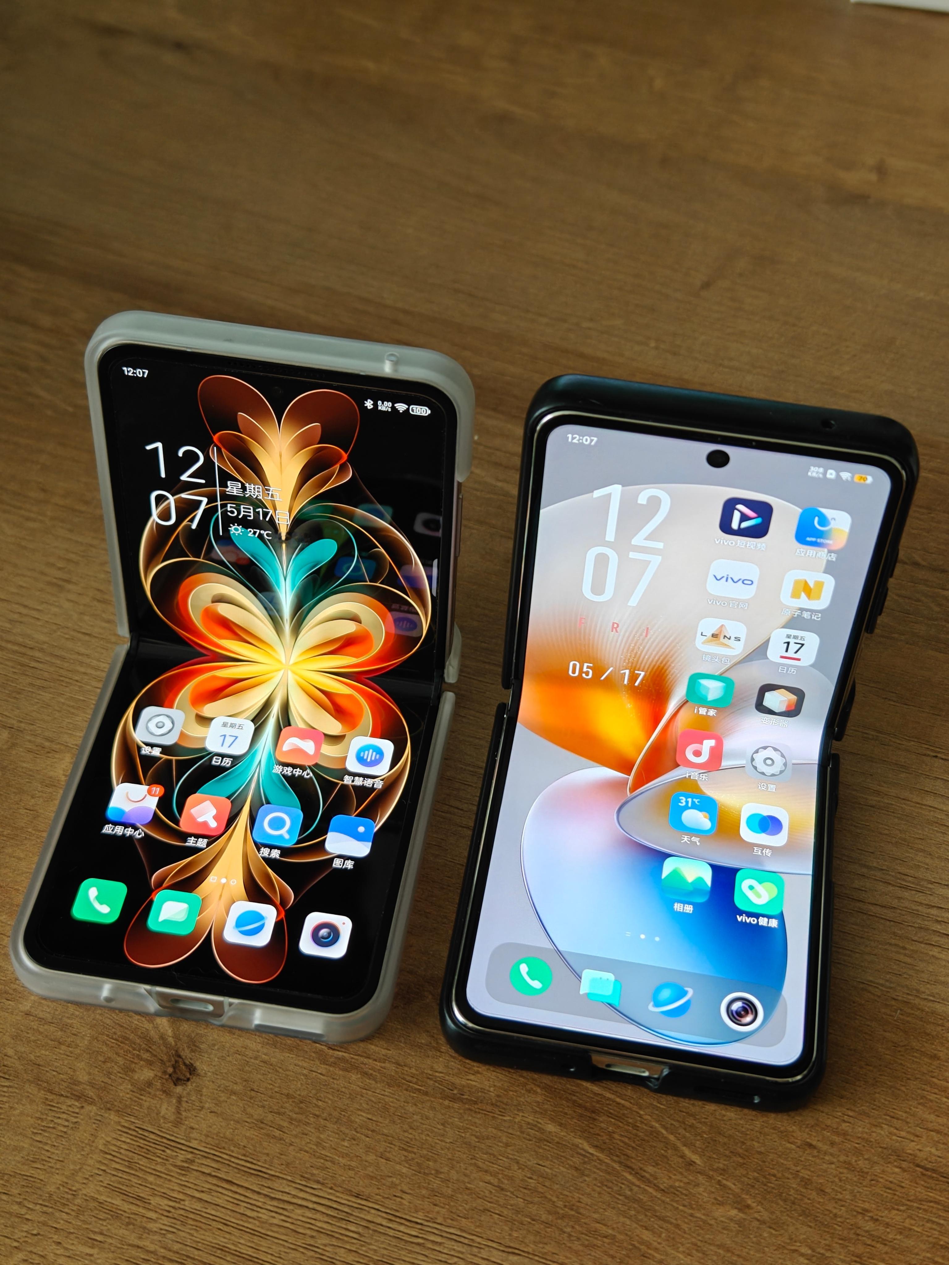 #小折叠外屏使用率高吗#说实话，我的几个小折叠屏，外屏的使用率不高，因为手机日常