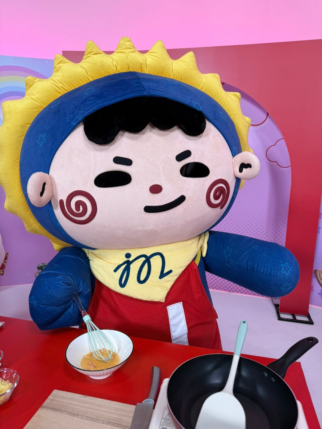 其实我们家做饭是这样一幅场景啦 ​​​