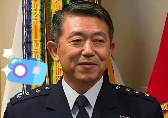 没想到，被中国制裁的日本政客岩崎茂，居然被爆出在中国有着巨额的资产，他的儿子在中