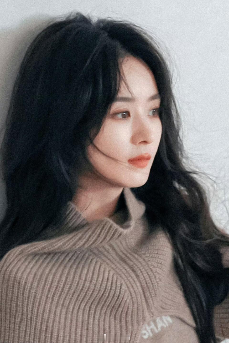 赵丽颖赵丽颖乔妍赵丽颖 电影乔妍的心事“你是远方的太阳，虽远却充满光芒” 𝐘?
