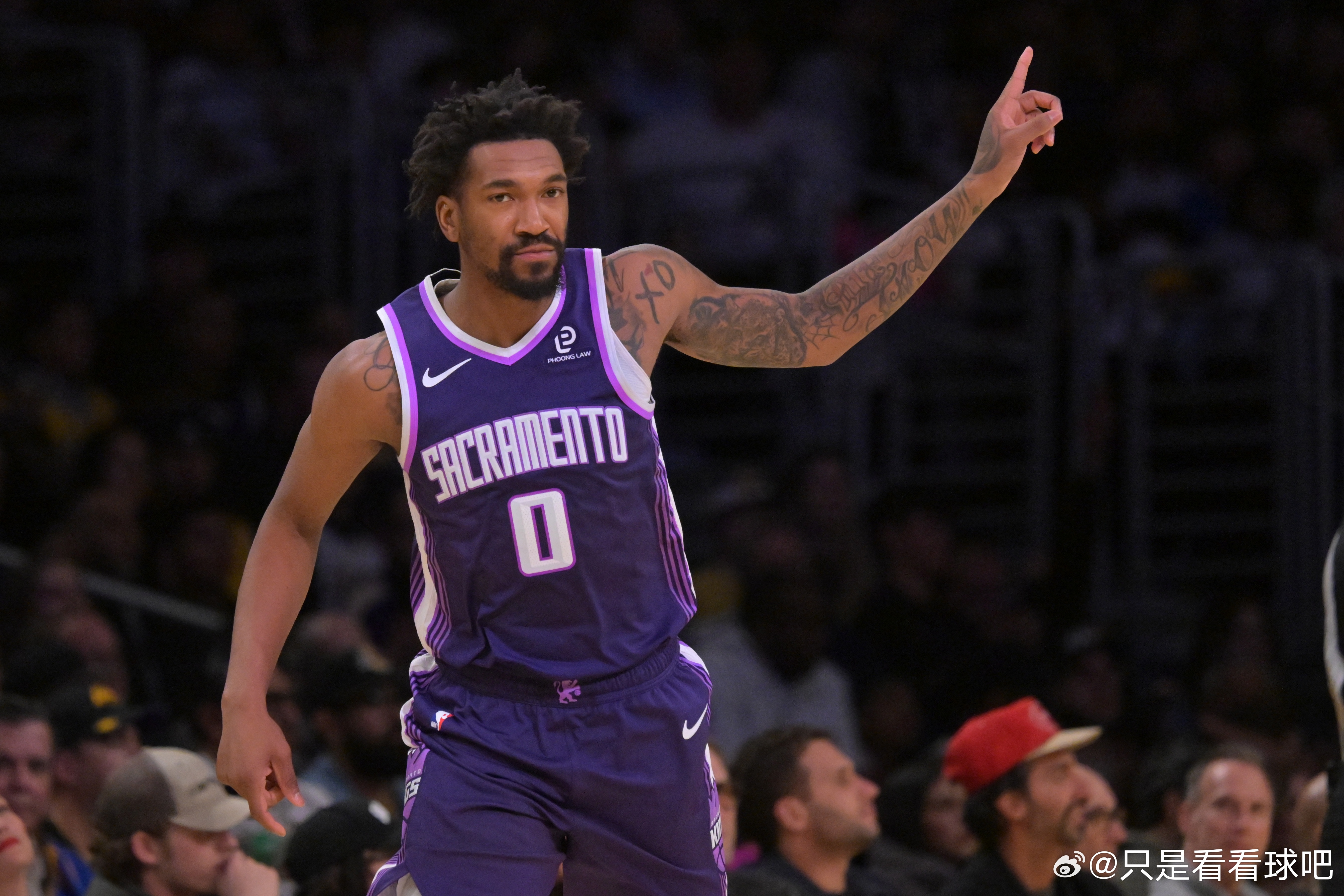 第二节蒙克——个人一波流，神挡杀神国王本赛季战绩不佳，球队动荡。最佳第六人候选蒙