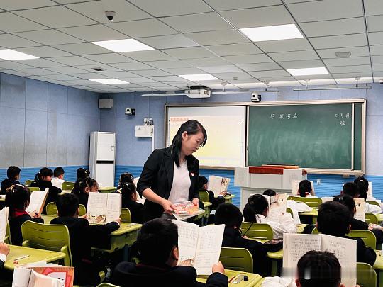 笔试：教综 + 学科是主流

全国大部分地区（包括江苏）笔试通常考两门，但苏州部