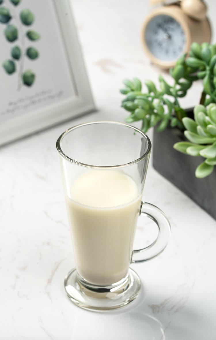 静谧生活的美无处不在 来调一杯春日限定饮品 生活美学写真