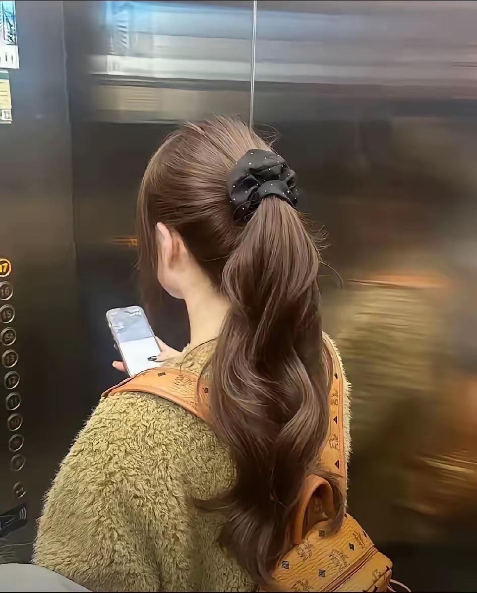 “零容忍。”一姑娘刚结婚，丈夫动手打了她，她冲进厨房把贵重东西砸了个稀巴烂，还当