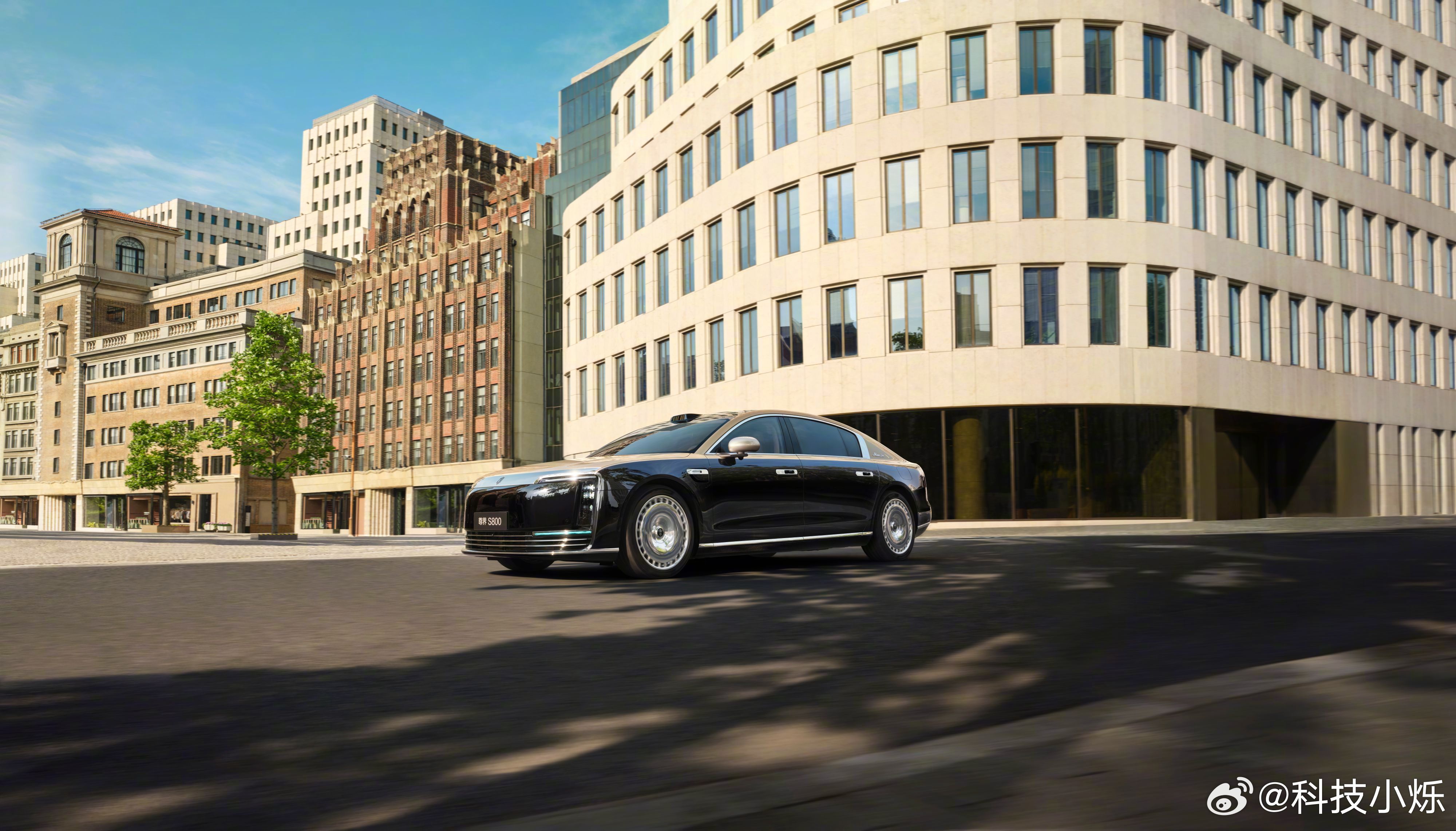 尊界S800上市才9个月，就已经交付了超过15000台！这款车在百万级豪华车市场