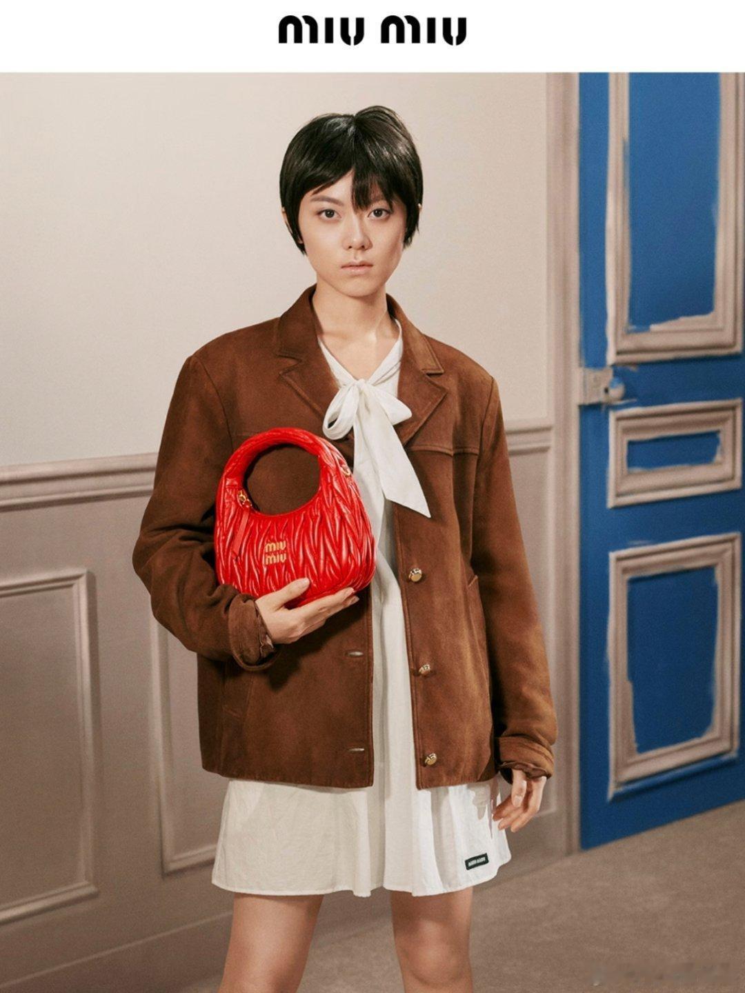 在MiuMiu这里，没有一家花粉能笑着走出去把每一个女明星都拍的很抱歉miumi