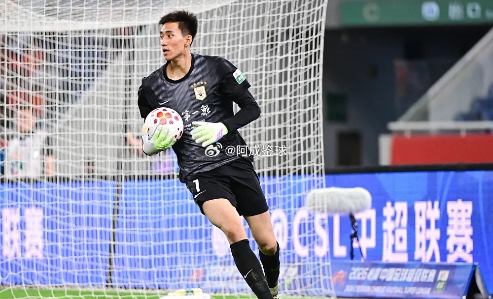 北京时间7月26日19:35，中超第20轮，山东泰山将在主场迎战河南队。比赛临近