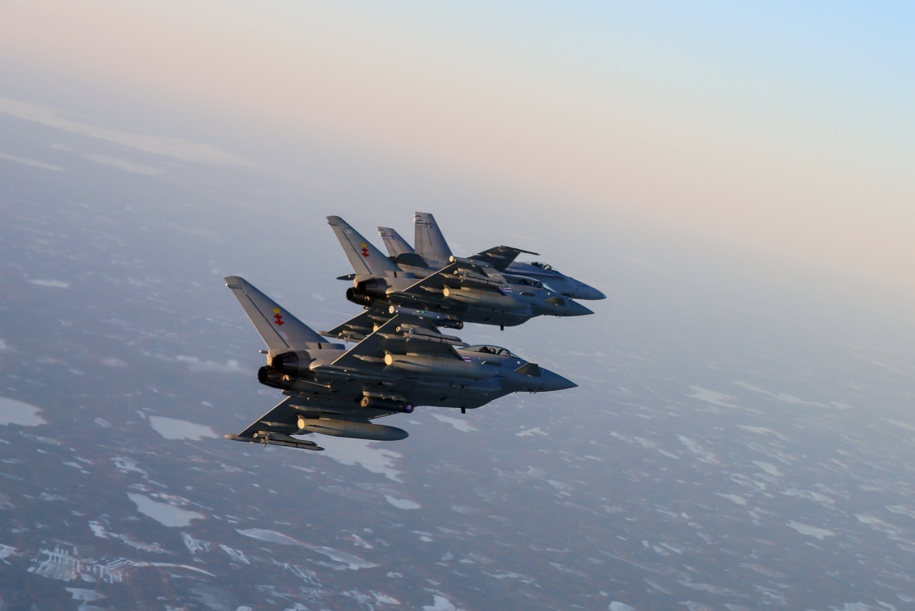 分享图片：英国/德国/意大利/西班牙欧洲战斗机EF-2000“台风”多用途战斗机