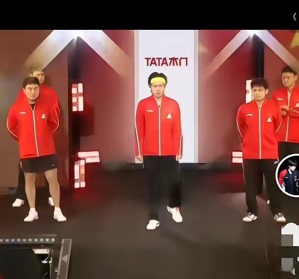 国乒男团进四强5月8日是个好日子，国乒男队对战韩国晋级四强赛，咱赢了！赢得漂亮！