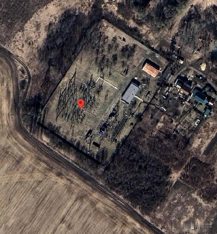 11月1日夜，乌克兰攻击型无人机袭击了俄罗斯利佩茨克州乌斯曼220/25/10千