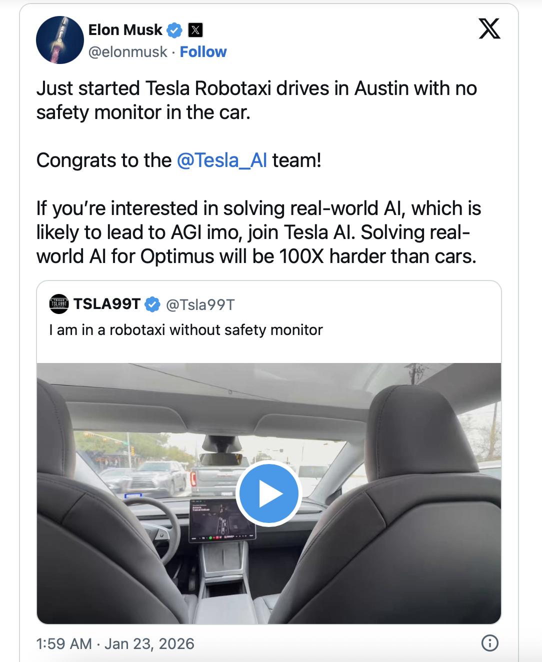 特斯拉拿掉了Robotaxi上的安全员
马斯克在推特上宣布了一个重要消息，特斯拉
