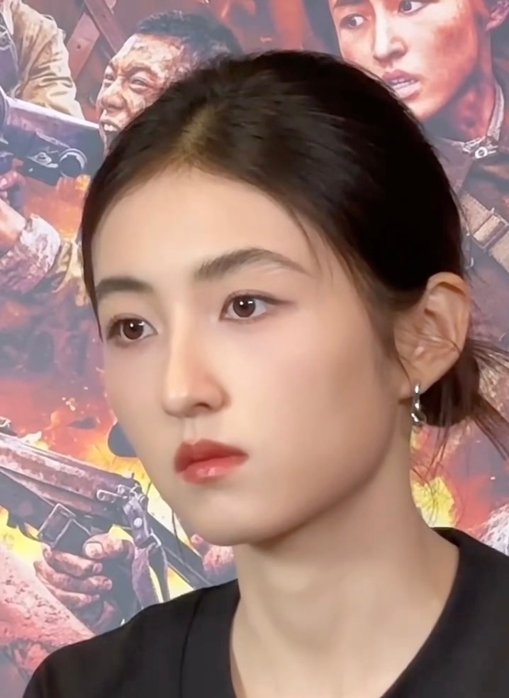 子枫妹妹气质变了好多~以前很甜美，现在变得更温婉了，果然是成长了[好喜欢] ​​