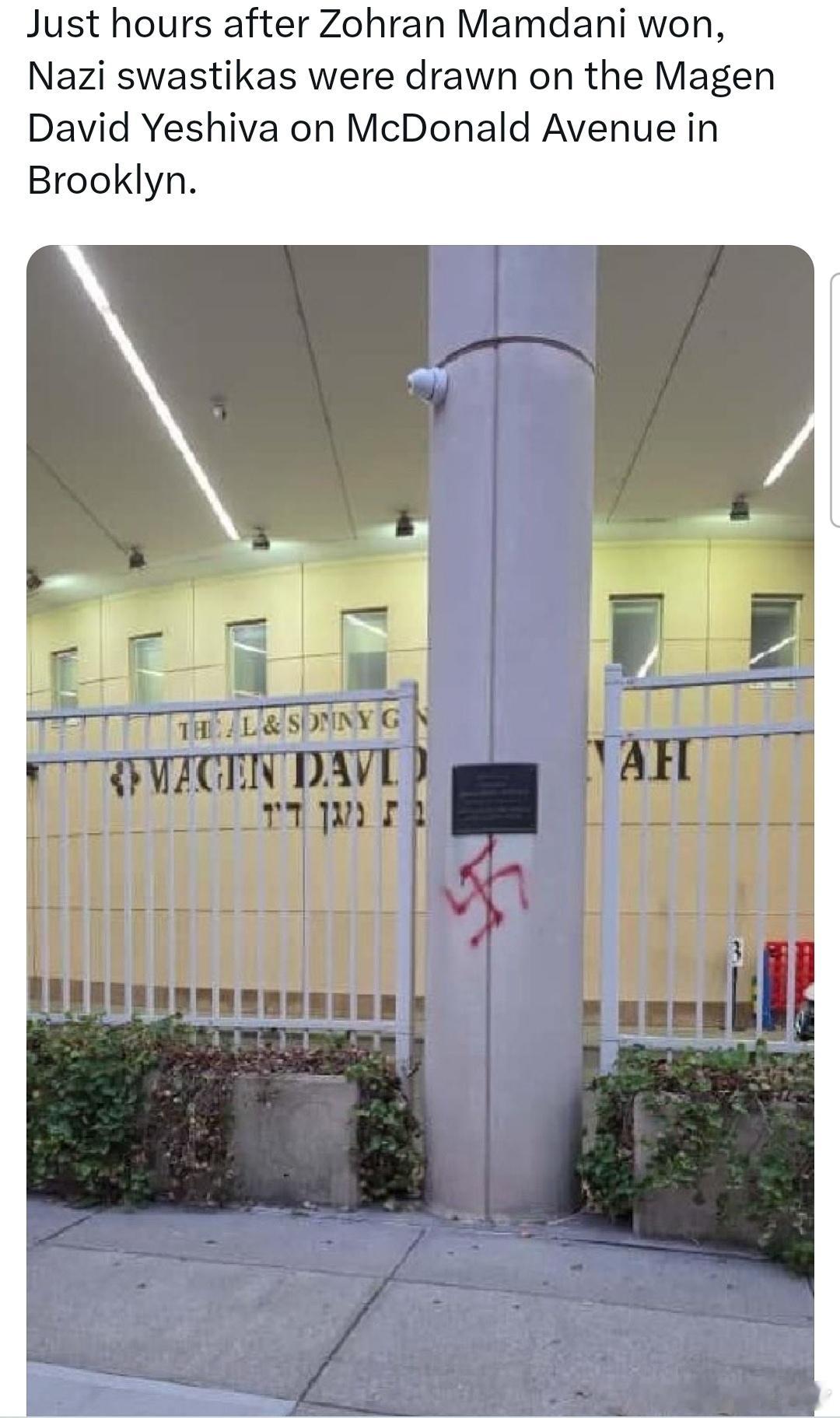 今天纽约，已经有穆斯林把犹太人的学校各个地方喷上了纳粹标志 ​​​