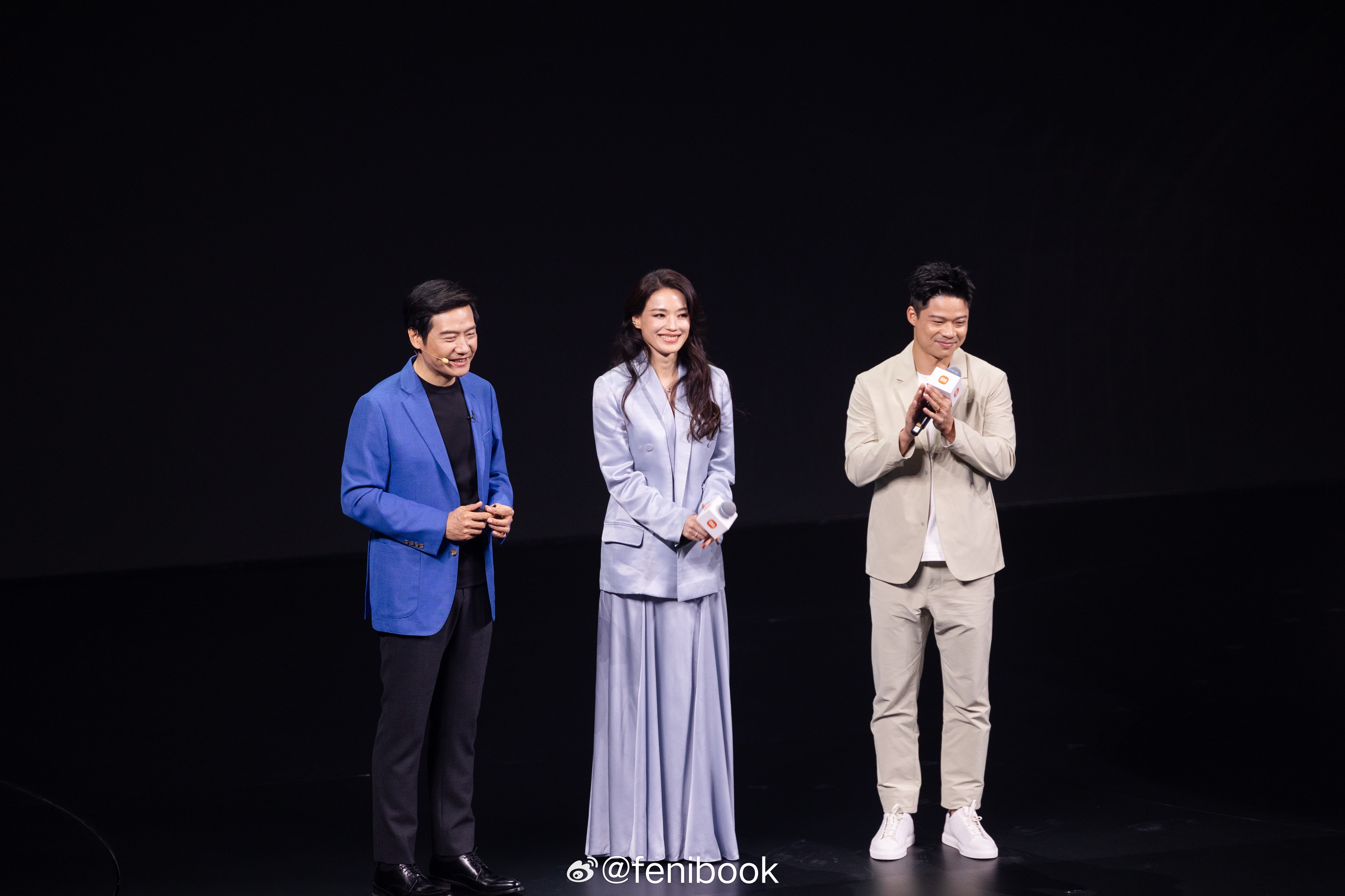 对了，给大家分享下前天小米发布会摄影师拍的舒淇高清原图，需要的自取