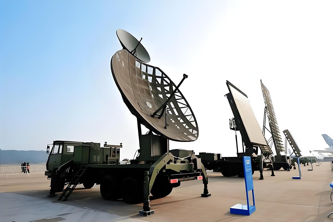 伊朗这一仗，彻底让全世界目光看向了中国！原来中国这30年的防空作战体系建设，思路