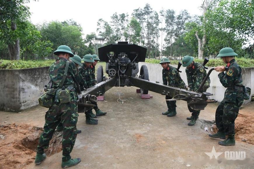 2025年6月越南第4军区炮兵第16旅训练军事历史全触达 ​​​