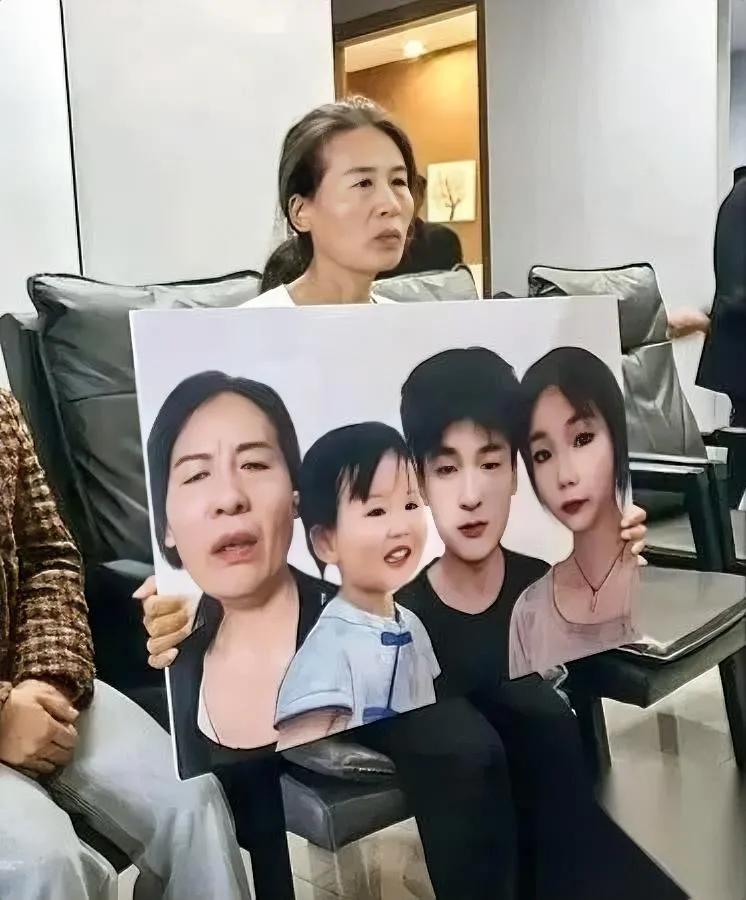 见过嚣张的，没见过这么嚣张的。

撞死人的黄女士，庭审上居然冷笑。

法官问她“