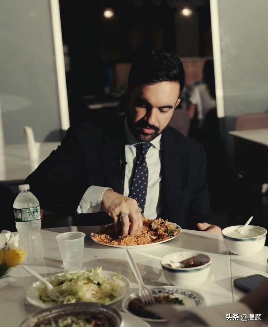 用餐中的纽约市长 伦敦市长…… ​​​印度人终于占领了世界！