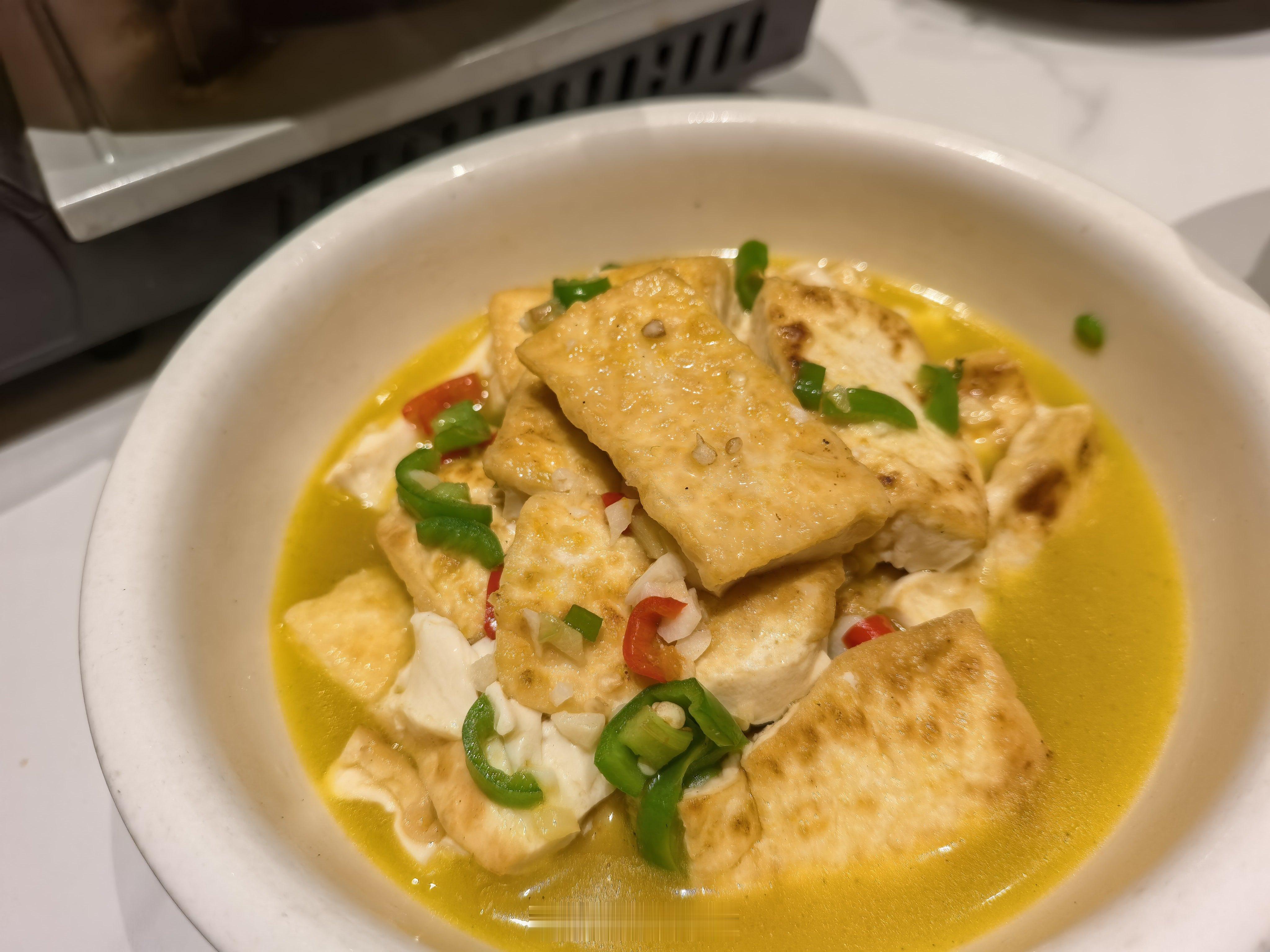 邵阳菜，家常豆腐，豆腐渣，河里的小鱼。去湖南邵阳一定要体验一下。喫茶行者 ​​​