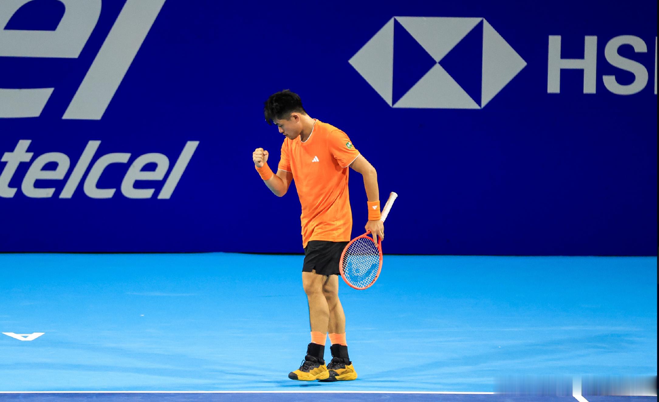 吴易昺阿卡普尔科止步8强，获得125个积分，即时排名升到111位，继续向重回前1