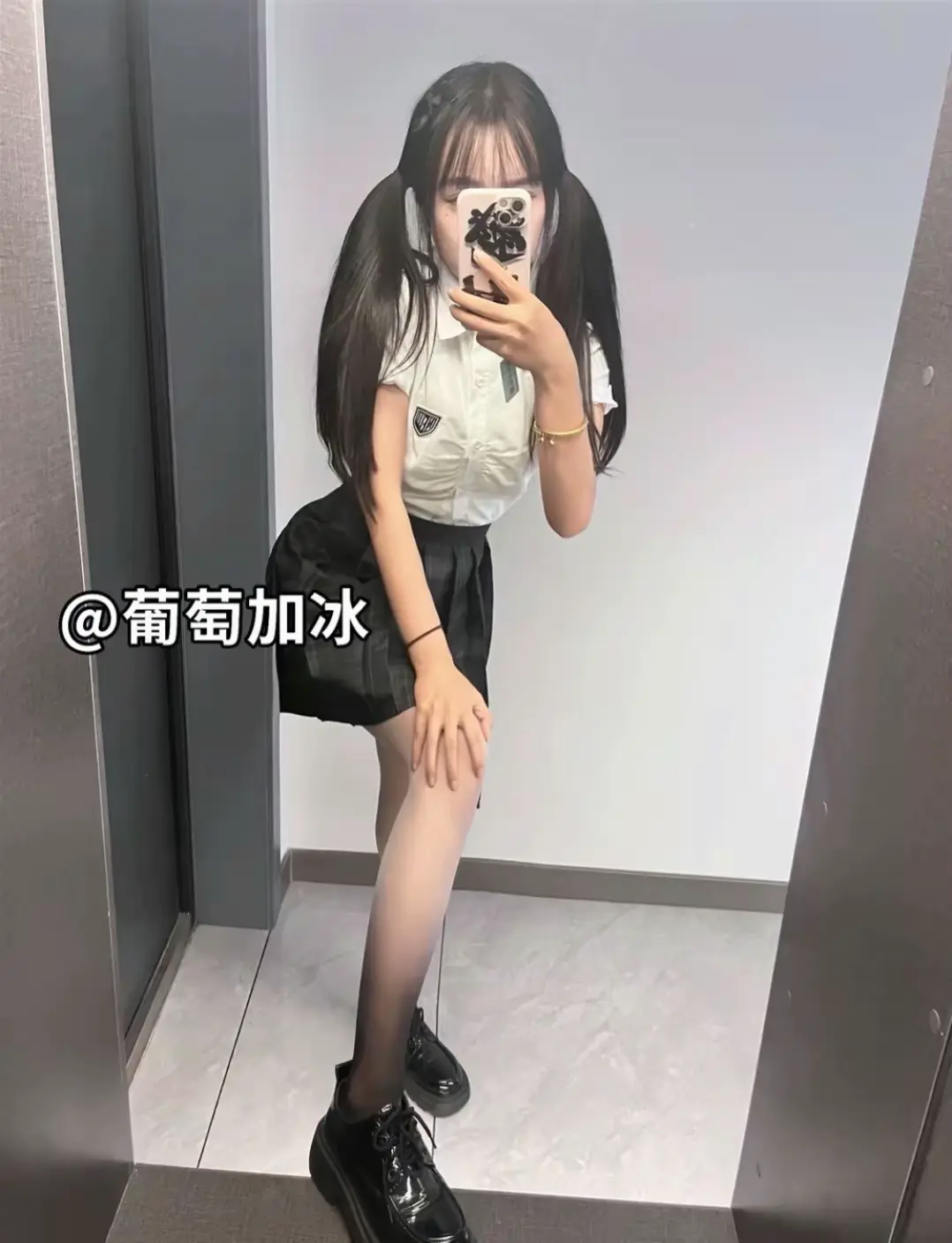 对镜拍 日常穿搭 原相机 分享照片 穿不出去的衣服