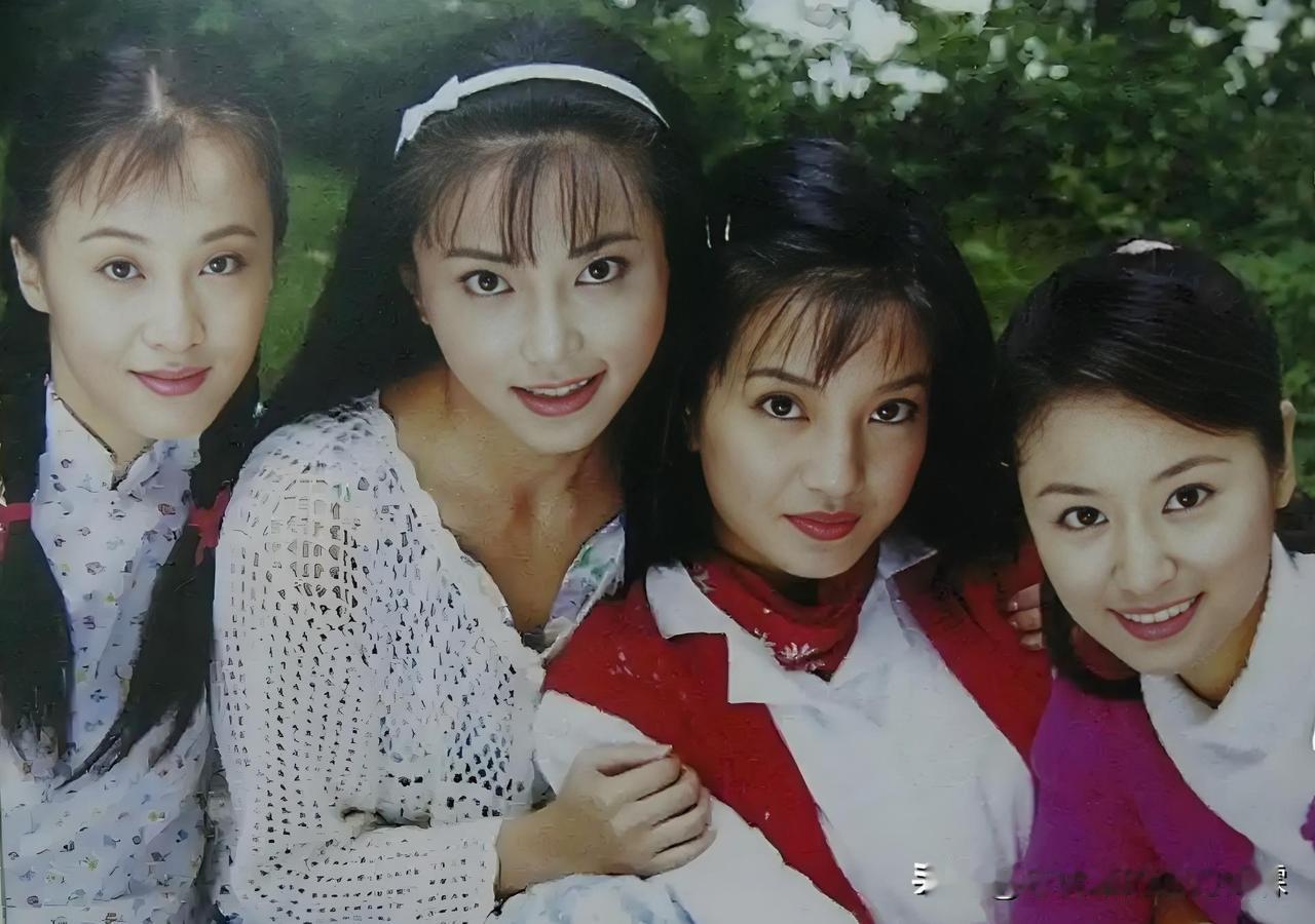 情深深雨濛濛美女对比，谁更美?

1、依萍
2、如萍
3、梦萍
4、方瑜
5、可