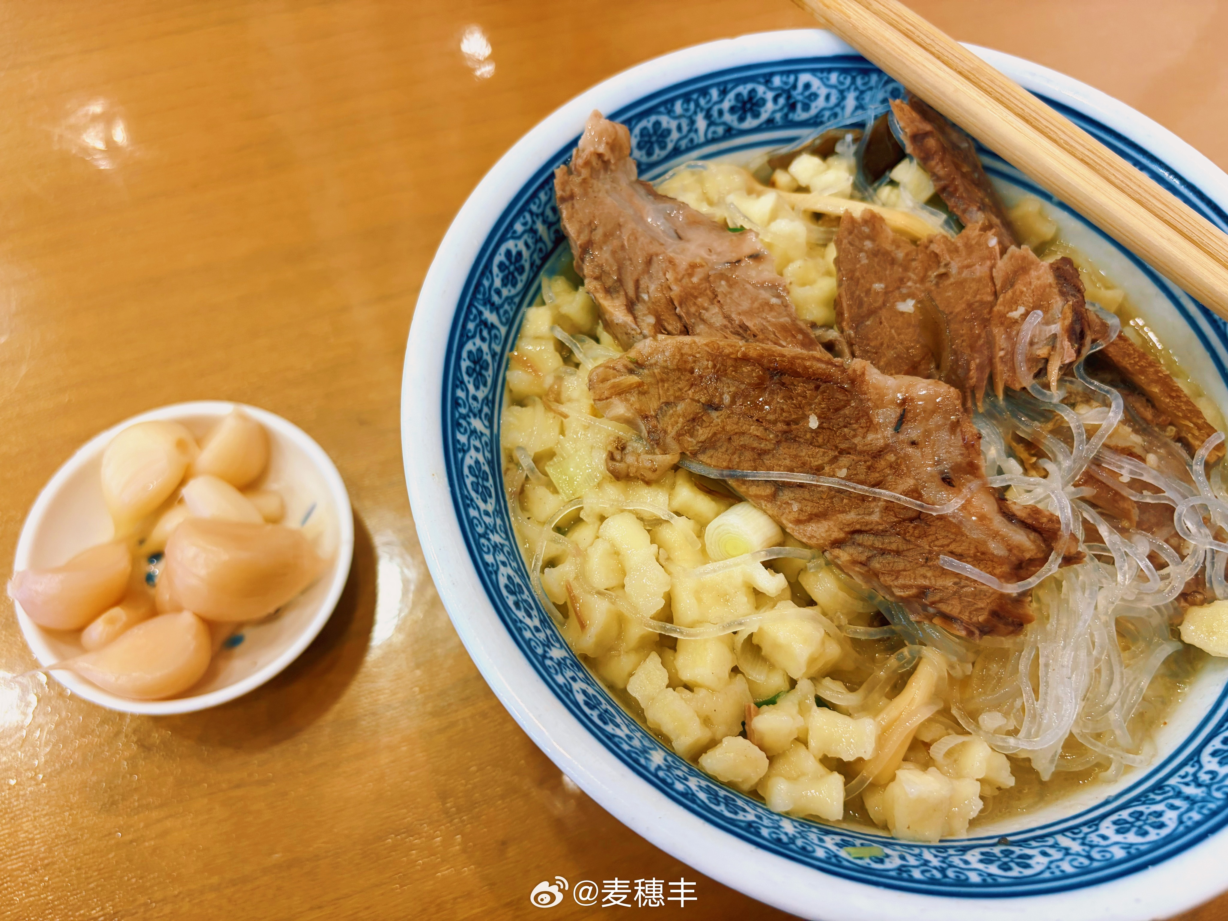 吃饭不吃蒜，等于没吃蒜。wcba全明星周末小麦出球差 西安·西影电影园区